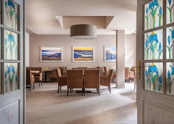 Osrodek Szkoleniowo- Wypoczynkowy Szarotka אתר נופש *