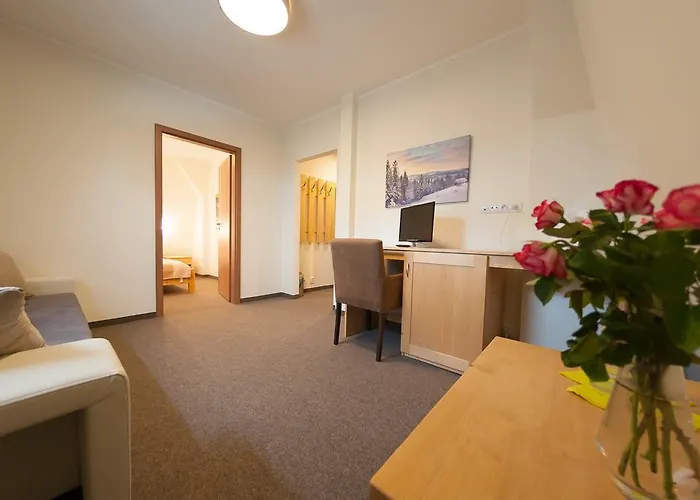 Osrodek Szkoleniowo- Wypoczynkowy Szarotka אתר נופש *