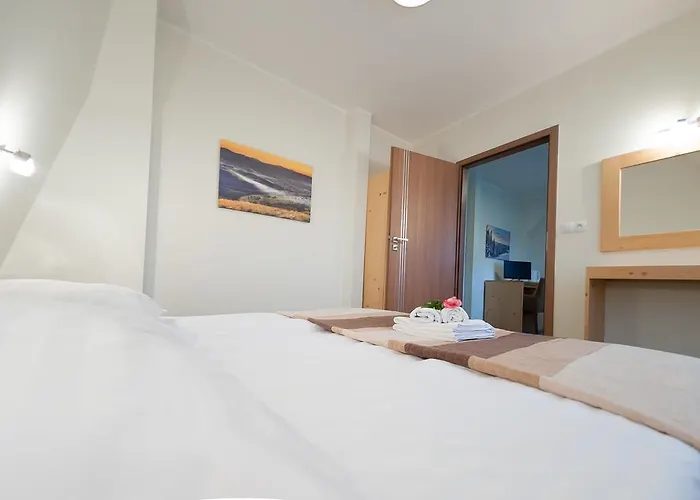 Osrodek Szkoleniowo- Wypoczynkowy Szarotka * איסטבנה