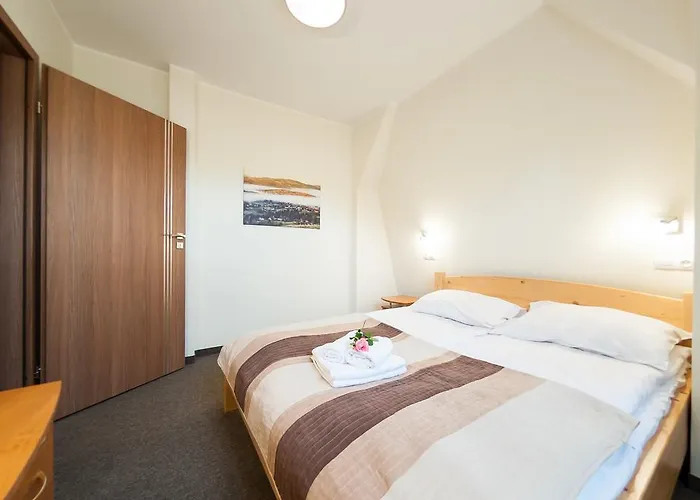 Osrodek Szkoleniowo- Wypoczynkowy Szarotka אתר נופש *