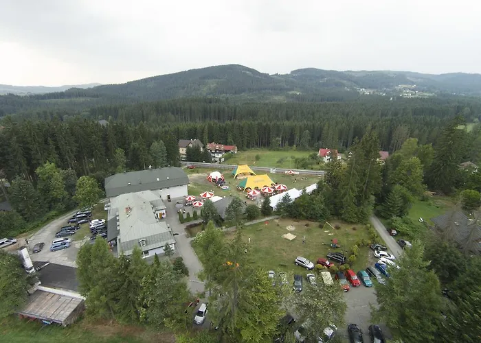 Osrodek Szkoleniowo- Wypoczynkowy Szarotka אתר נופש איסטבנה