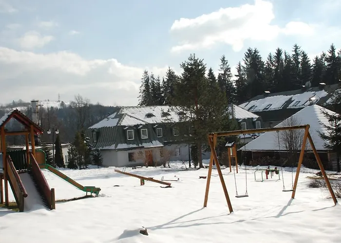 אתר נופש Osrodek Szkoleniowo- Wypoczynkowy Szarotka *