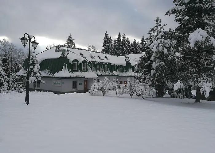 Osrodek Szkoleniowo- Wypoczynkowy Szarotka אתר נופש איסטבנה